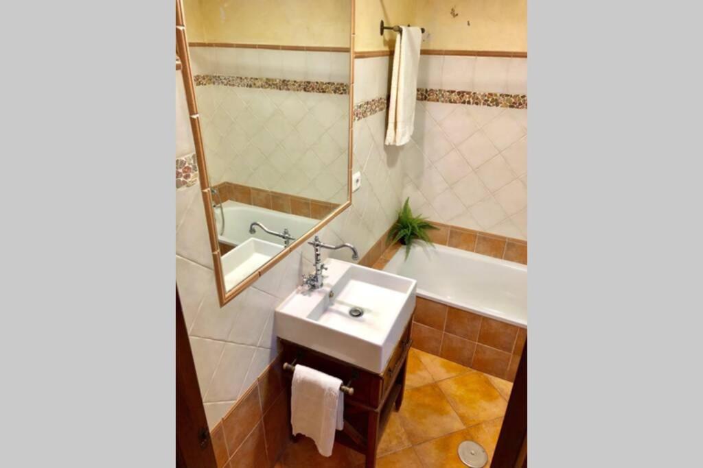 Gatu Premium Villa Lurberri Piscina Privada, 4 Dormitorios, 2 Banos, Parking , Jardines, " Preferente Mayores De 25 Anos Y Familias " In Y Barbacoa Chiclana de la Frontera Buitenkant foto