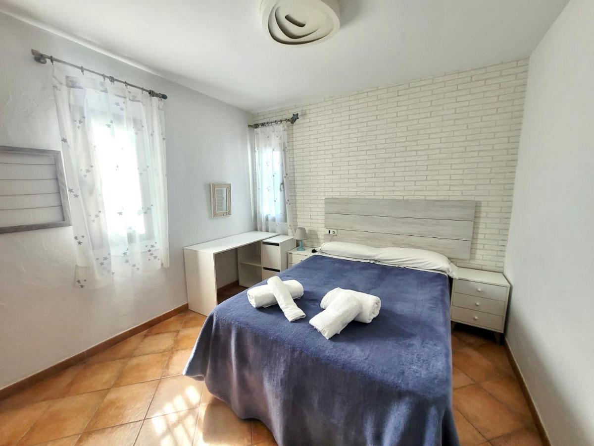 Gatu Premium Villa Lurberri Piscina Privada, 4 Dormitorios, 2 Banos, Parking , Jardines, " Preferente Mayores De 25 Anos Y Familias " In Y Barbacoa Chiclana de la Frontera Buitenkant foto